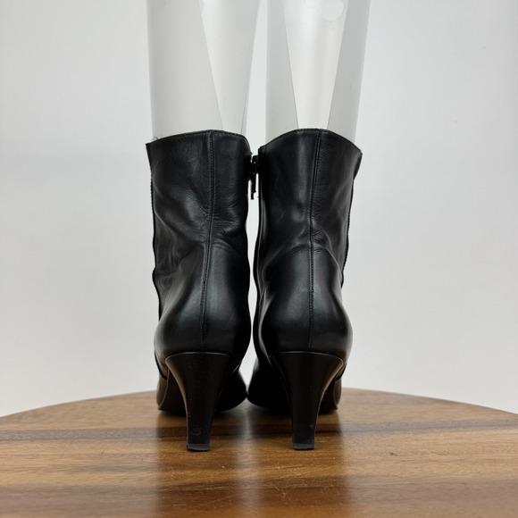 Womens Stuart Weitzman Black Leather Zip Heeled Pointed Toe Booties Size 7 M GUC - Picture 6 of 9